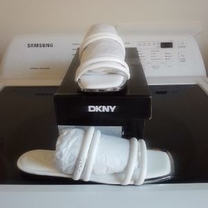 NWT NIB DKNY White Slide Sandals